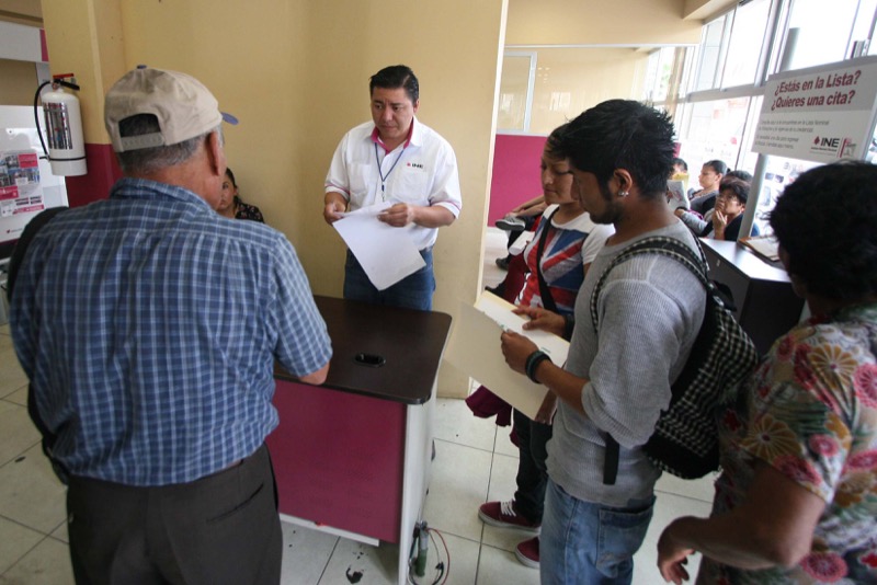 Credencial de elector como identificación, no es prioritaria para votar: jóvenes