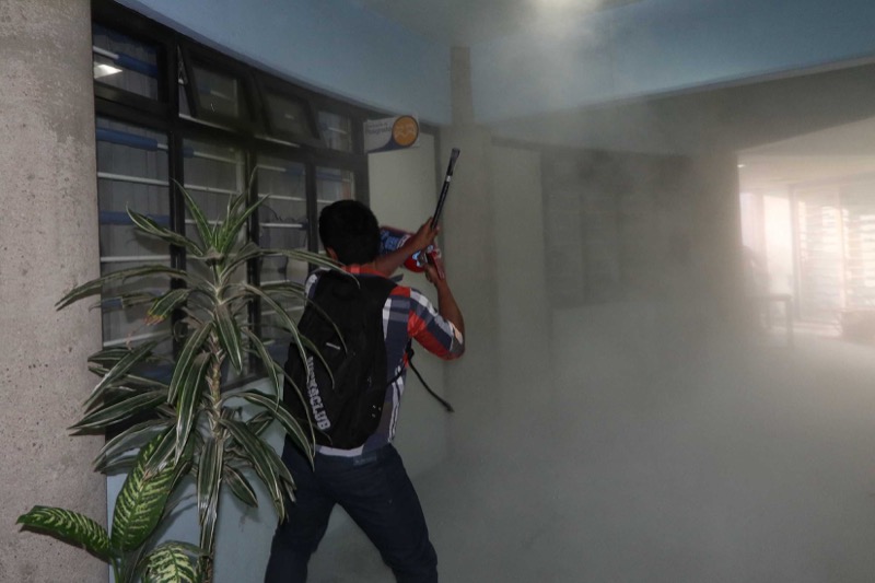 En fotografías, la gresca en el Consejo en la UABJO por la sucesión de la Rectoría