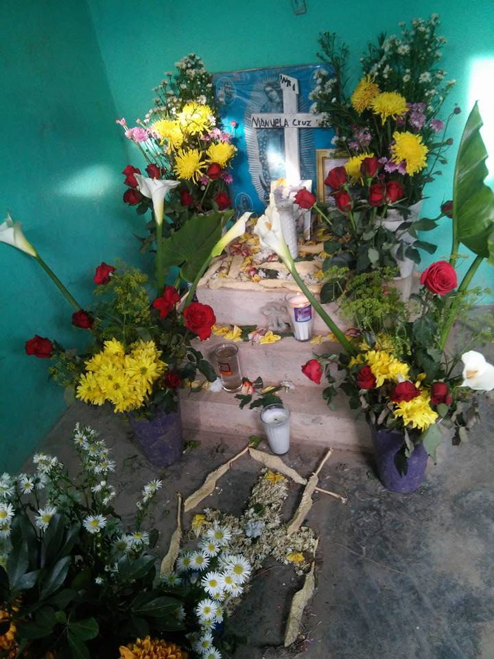 En Miércoles Santo, zapotecas conviven con sus difuntos en Juchitán