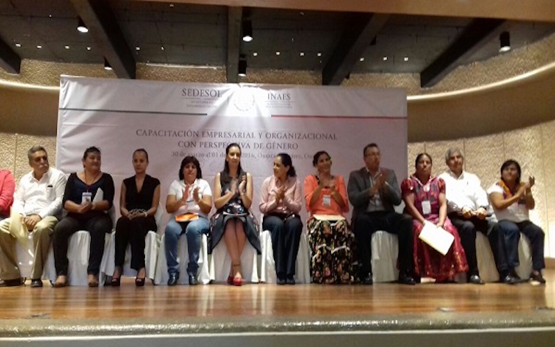 Mujeres organizadas marcan la diferencia de un país: Narcedalia Ramírez