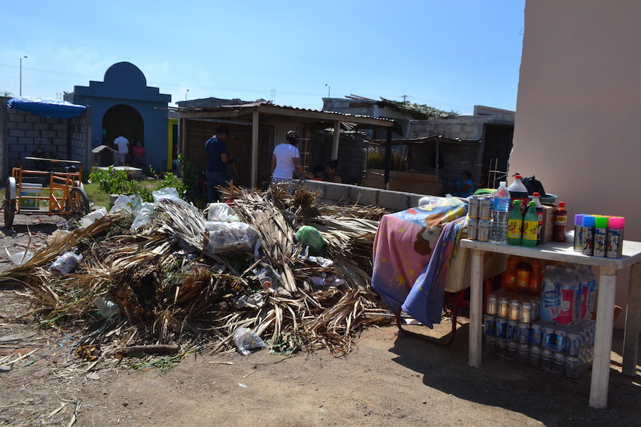 Invade de basura panteón “Domingo de Ramos” en Juchitán