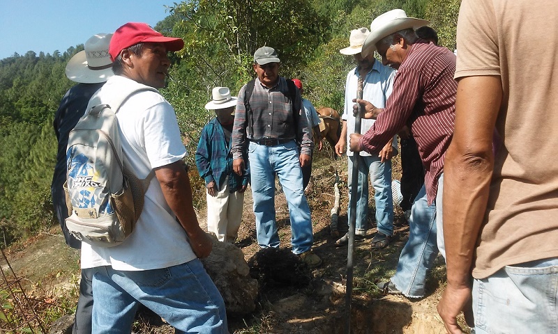 Poblados triquis definen límites con amojonamiento de colindancias
