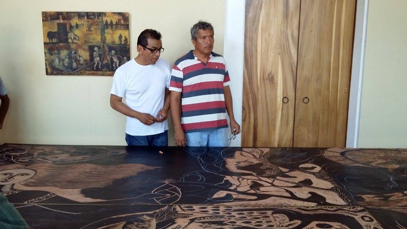 Artistas juchitecos realizan mural  “Guendalisa” a favor de los derechos humanos