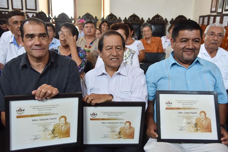 Entrega Comisión de Cultura la Medalla “Álvaro Carrillo”