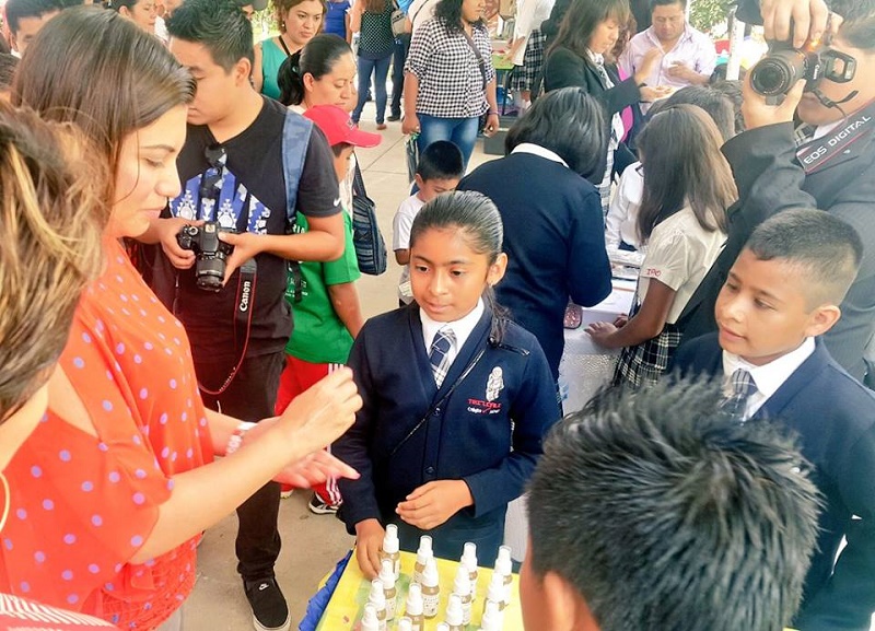 Primera feria de niños emprendedores en Xoxocotlán
