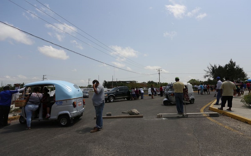 Por tercera vez accionan colonos para exigir libertad de dirigentes en Juchitán