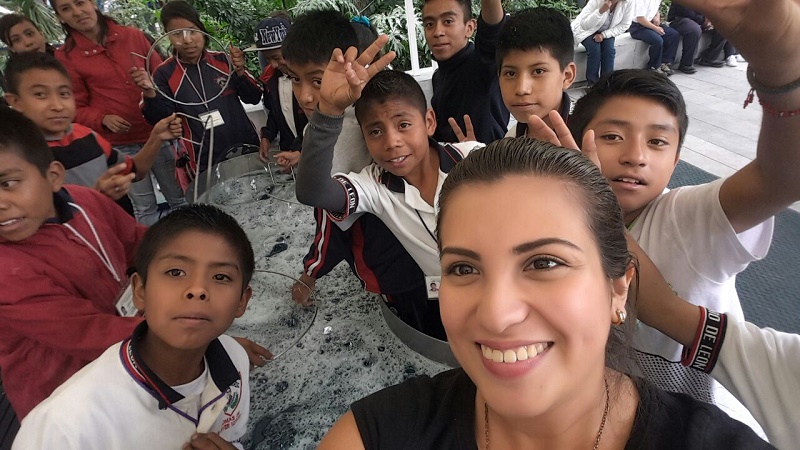 Niños Xoxeños visitan el “Papalote museo del niño”