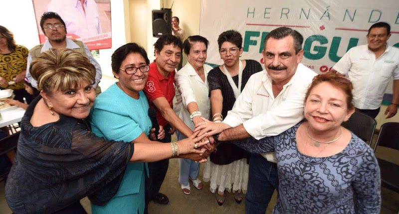Compromiso de Toño Fraguas con personal del Sector Salud y vecinos del centro de la ciudad