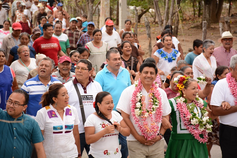 Vergüenza uso de helicópteros, mientras pueblos no tienen caminos: Salomón Jara