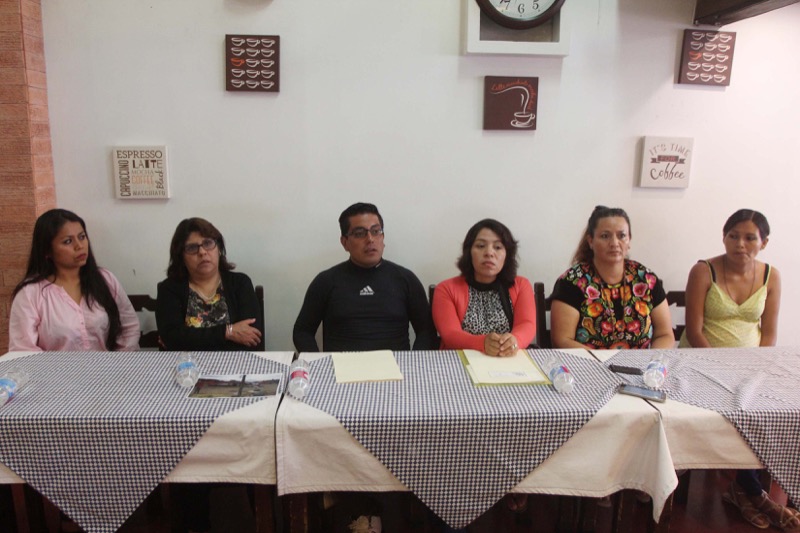 Taxis y camiones de transporte de Zaachila ponen en riesgo a infantes