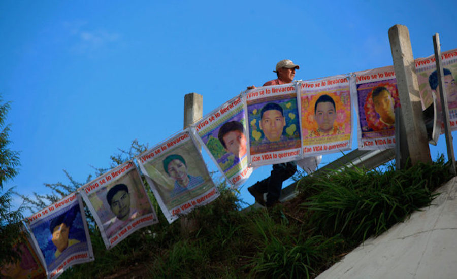 Padres de los 43: el asesino de Iguala es el mismo de Nochixtlán