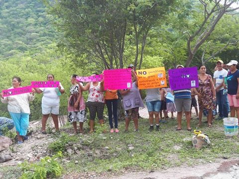 Comuneros y comité Pro-Defensa de Laollaga destruyen “mojoneras” como resistencia a la No Minería