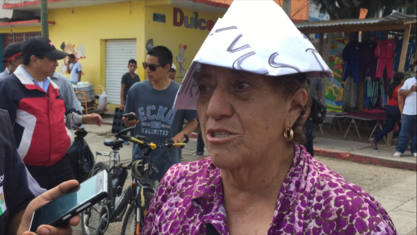 Maestra agredida denuncia presiones de la SEP y dice no a la reforma educativa