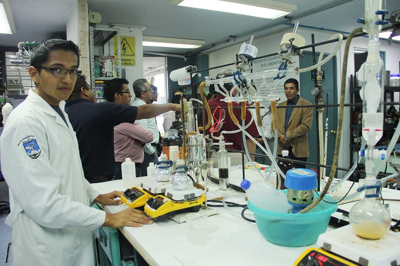 La Facultad de Ciencias Químicas de la UABJO se alista para consolidar su proyecto académico