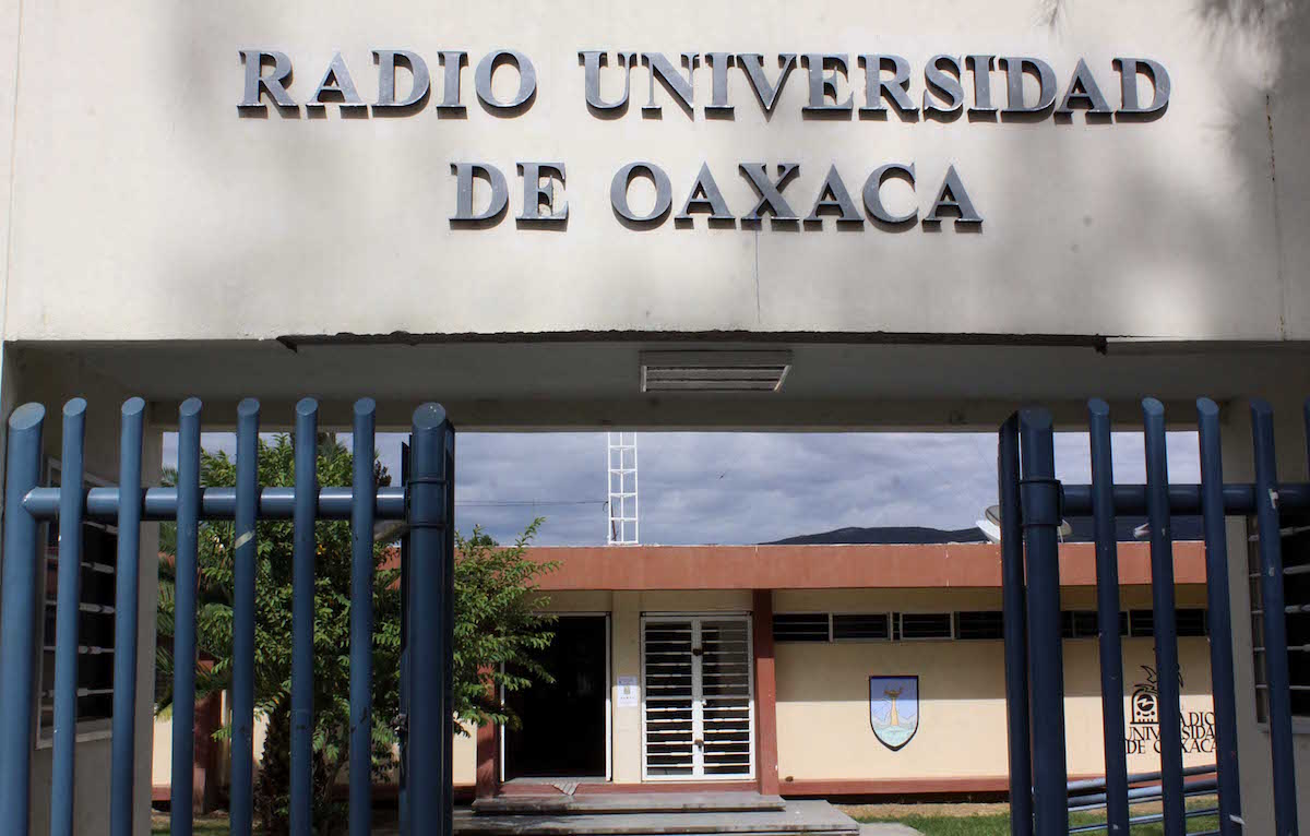 Radio Universidad sin permiso oficial para transmitir