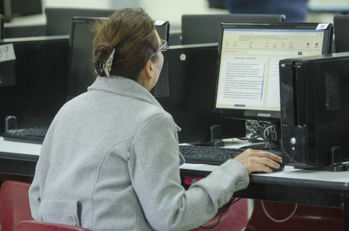 Participan cerca de mil 500 maestros de Oaxaca en la Evaluación de Ingreso para el ciclo 2016-2017