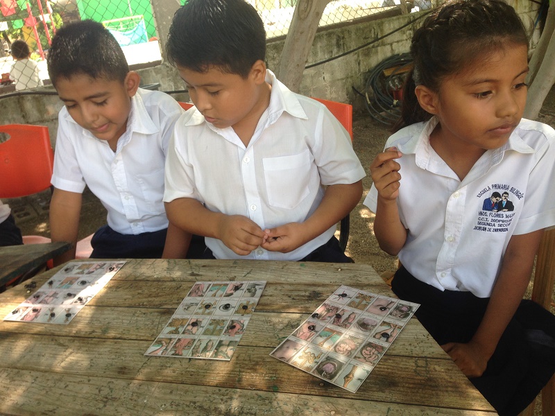 A través del juego de la lotería “La chalupa” impulsan rescate del zapoteco en escuelas de Juchitán