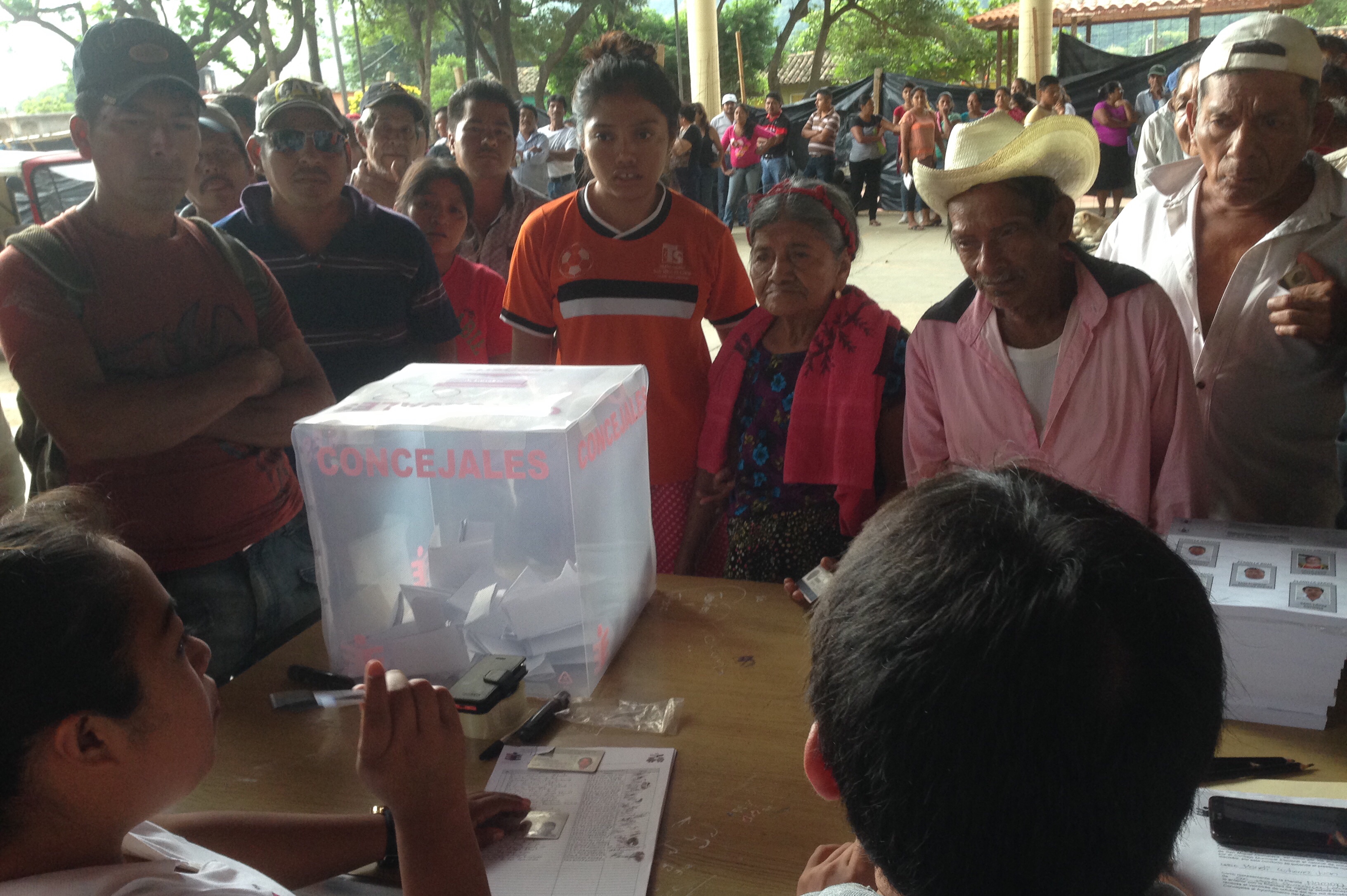 Histórica, elección de autoridad municipal zoque; por primera vez participó una mujer