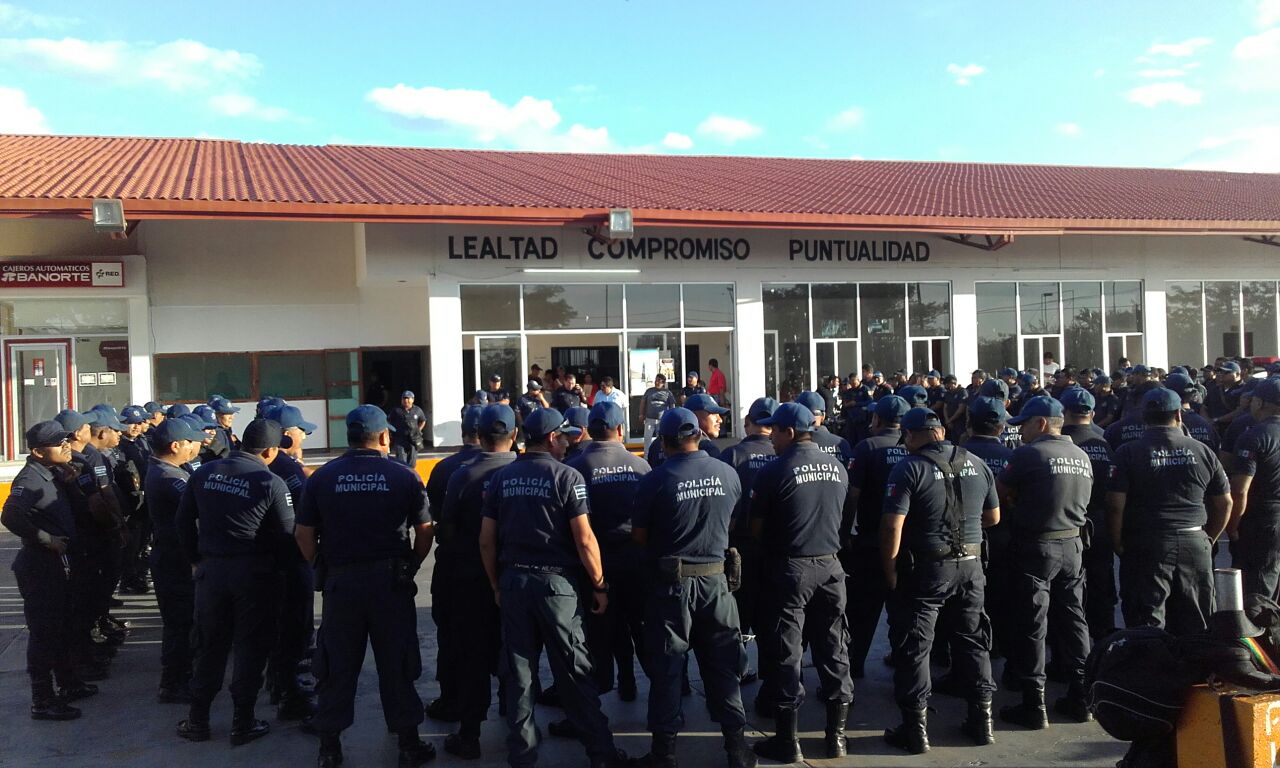 Policías de Juchitán paran labores; es la segunda vez en esta semana