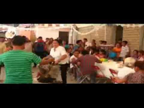 En Santa Cruz Xoxocotlán se honra a los muertos