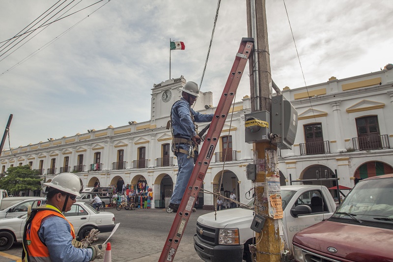 Por falta de pago suspenden energía eléctrica en Ayuntamiento Juchiteco