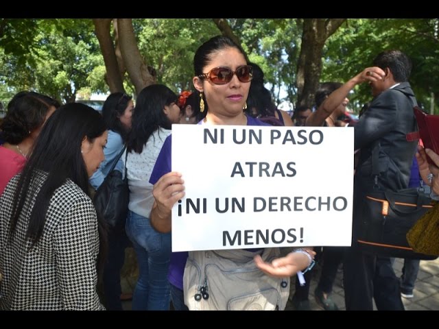 Oaxaqueñas se sumaron al «#MiércolesNegro» convocado por las argentinas vs el feminicidio