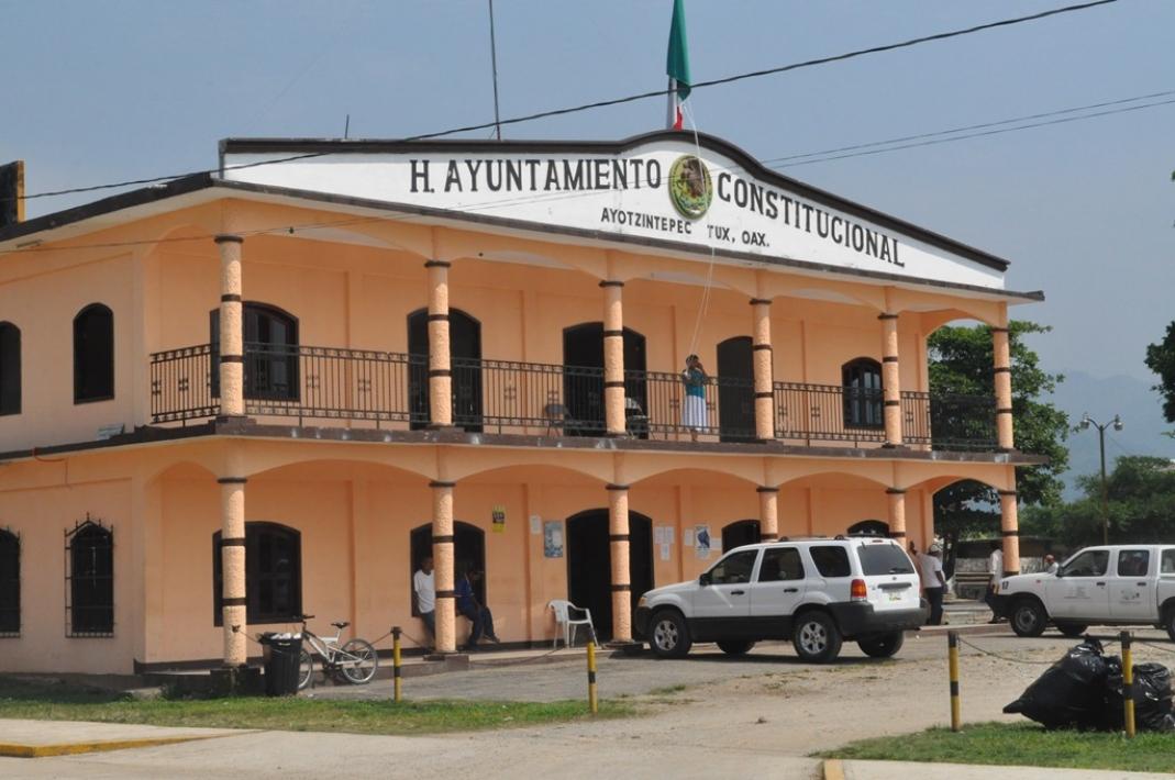 En la Cuenca: Golpean y encarcelan a menor por robar pollos, ministerio público minimiza el tema