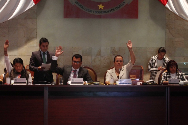 Antes de que se vayan, LXIII Legislatura, llama a cuentas a funcionarios de Cué