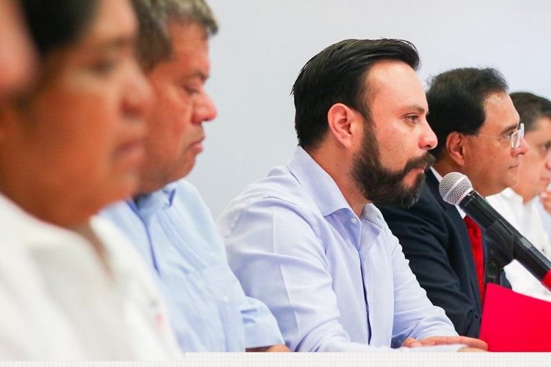 Listos los coordinadores del PRD, PT y Morena, para la LXIII Legislatura; PRI y PAN, en suspenso