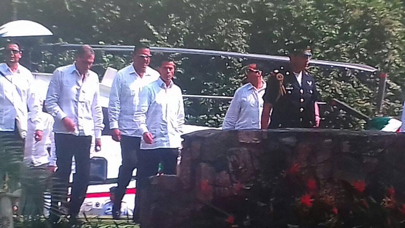 Ante una doblegada Sección 22, Peña Nieto llega a Huatulco casi de manera clandestina