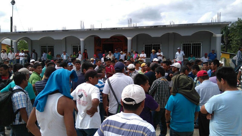 En la Cuenca, retienen a 15 personas por supuesta invasión ejidal, piden intervención de Conciliación Agraria y DDHPO