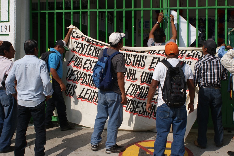 En Tuxtepec, Toman habitantes de Usila Tribunal Agrario; refutan sentencia que despoja de tierra comuneros
