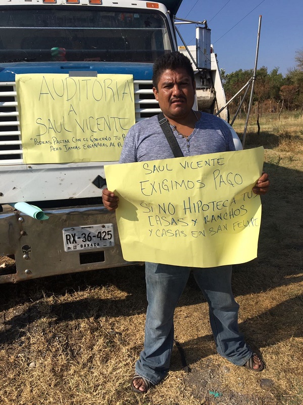 Por deuda de 500 mil pesos retienen volteos y camiones de basura del ayuntamiento de Juchitán