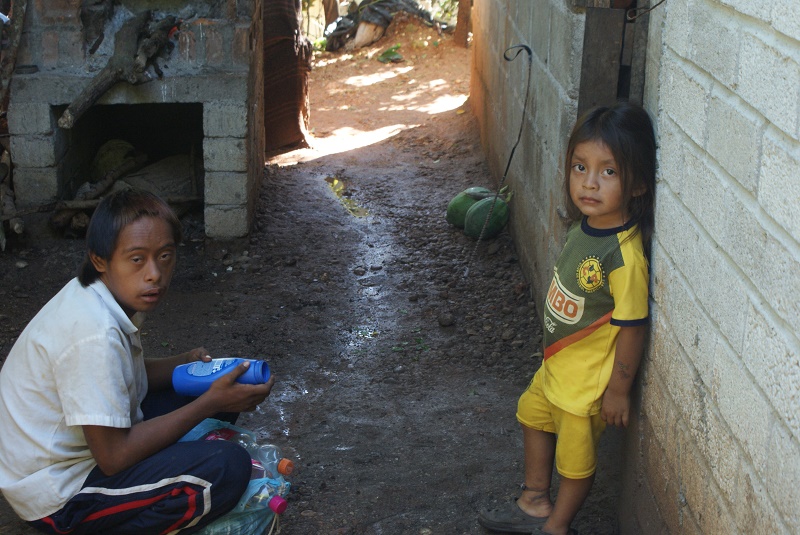 Falta de recursos, desabasto de medicamentos y cáncer; una lucha diaria para niños cuenqueños
