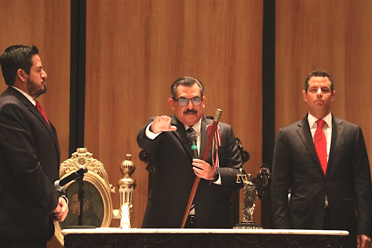 Sin incidentes el cambio de autoridades municipales, reporta Murat