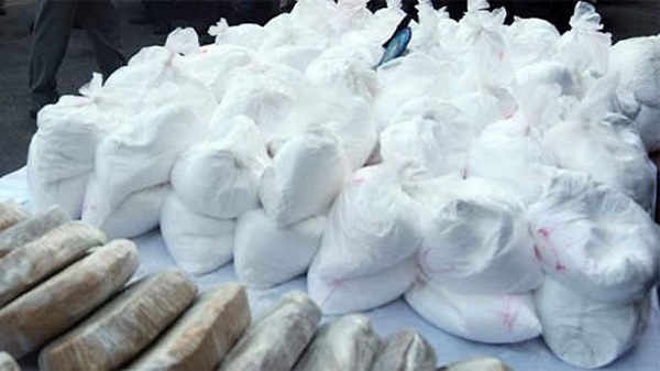 Detienen a ocho y decomisan avioneta con 247 kilos de cocaína: PGR