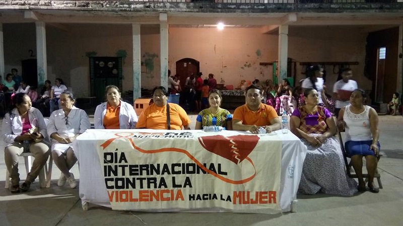 Mujeres del Grupo 8 de marzo impulsan talleres para empoderarse