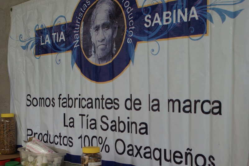 Regularización y no castigo, piden a Cofepris ante venta de medicinas tradicionales en Tuxtepec