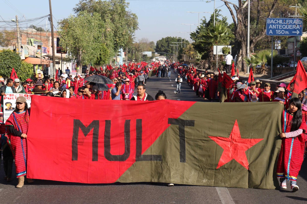 Murat y MULT acuerdan construir acuerdo de Paz en la Zona Triqui y protectos de infraestructura