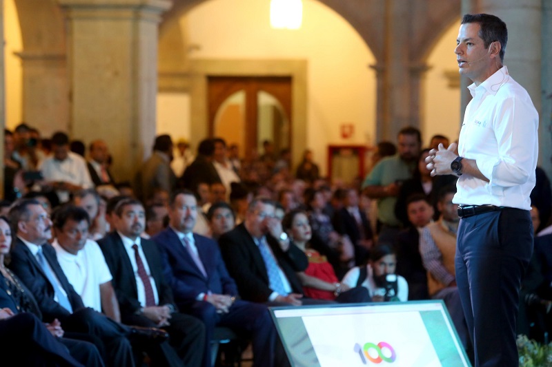 Hay muchas cosas por hacer, muchos retos y sé que va a haber críticas: Murat a 100 días de Gobierno