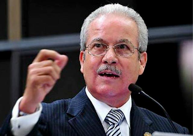 Detienen a ex secretario de Hacienda de Padrés en EU