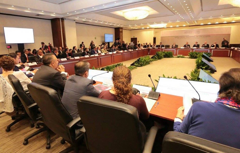 Seis de cada diez pesos percibidos en hogares mexicanos vulnerables tienen su origen en programas sociales: Luis Enrique Miranda