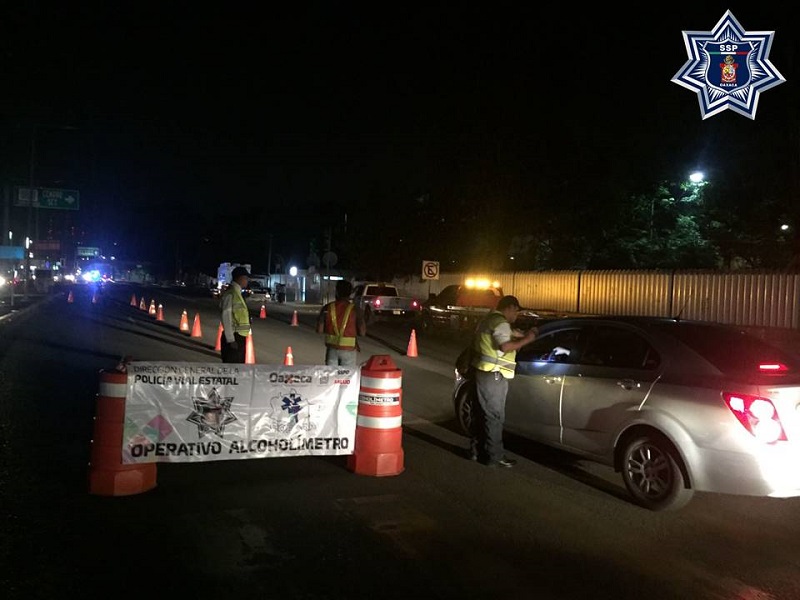 Detiene Policía Vial a 9 conductores en Operativo de Alcoholímetro