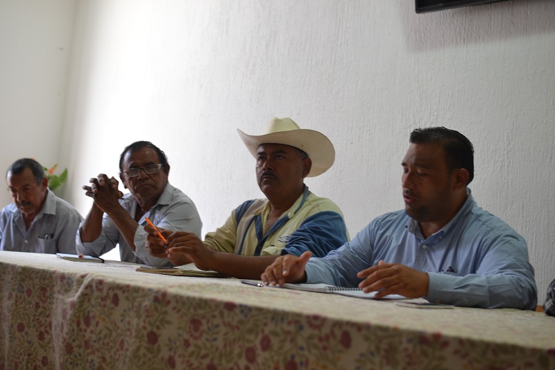 Campesinos y ganaderos bloquearán carreteras ante crisis del campo y ganadería