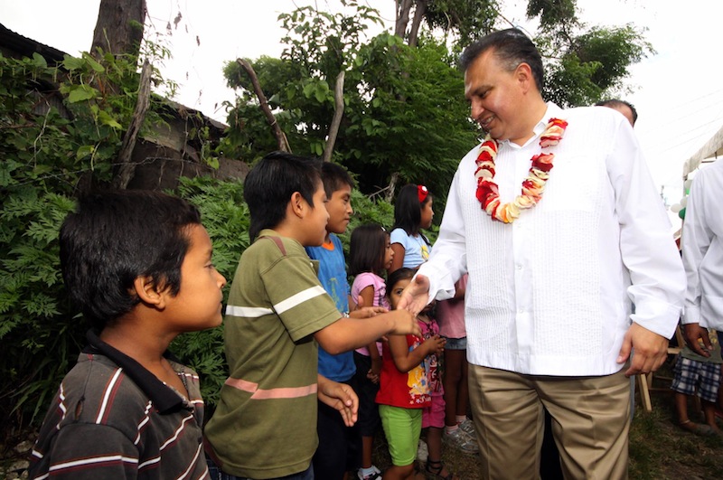 “Un peso el litro” e incorporación de adolescentes varones a padrón de Liconsa, logros de EPN