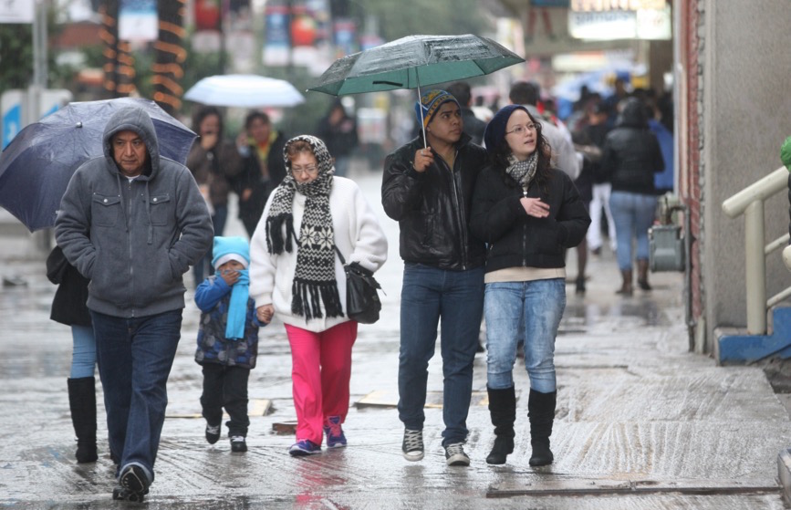 IMSS pide cuidarse ante las fuertes lluvias que se registran