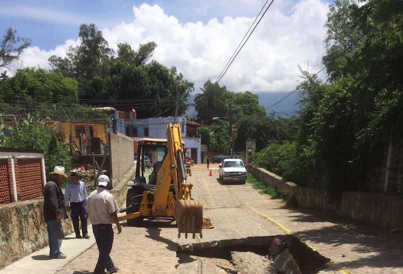 Atiende Gobierno Municipal asentamiento en puente del barrio Xochimilco