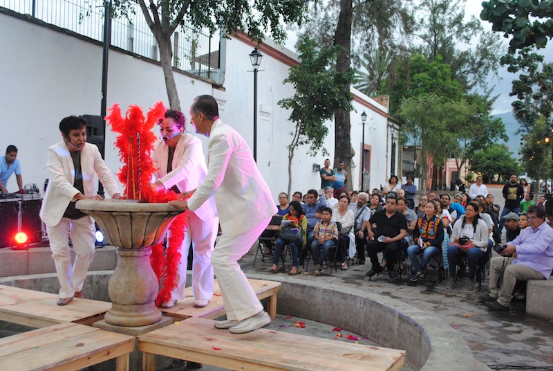 Con homenaje teatral, reviven prosa y verso de “José María Bradomín”