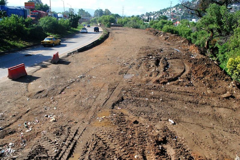 Limpia Gobierno Municipal el playón del río Atoyac