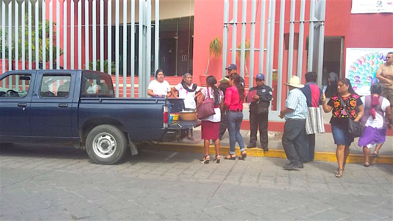 Insensibilidad y desprecio de personal de Turismo y de Policía Vial a nicuatoleras
